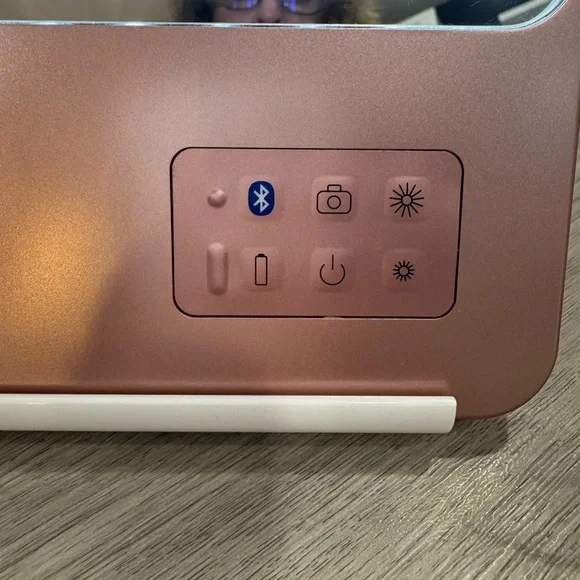 RIKI loves RIKI RIKI SKINNY w/LED Lights, Bluetooth Selfie Function, & 10x mag - Picture 9 of 15